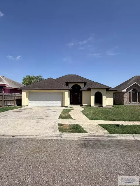 3220 Divina Dr, Brownsville, TX 78526
