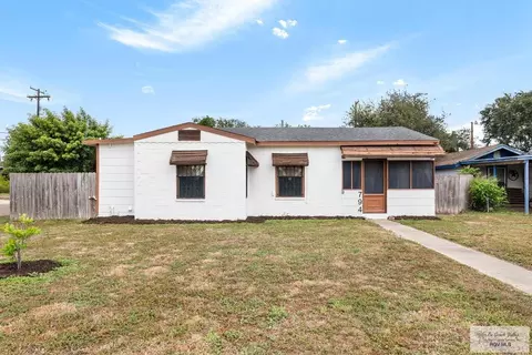 794 W Gem Ave, Raymondville, TX 78580