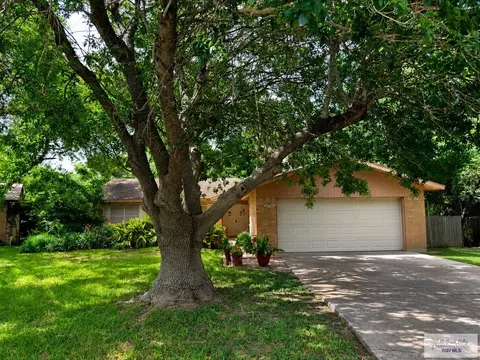 34 Red Bay Cir, Brownsville, TX 78521