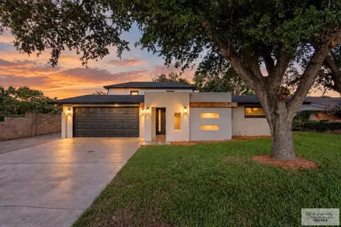 174 Jacaranda St, Brownsville, TX 78520