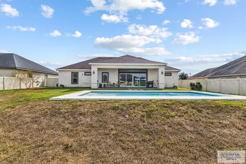 Exterior - 2106 Thacker Ln, Harlingen, TX 78552 photo 4 of 4