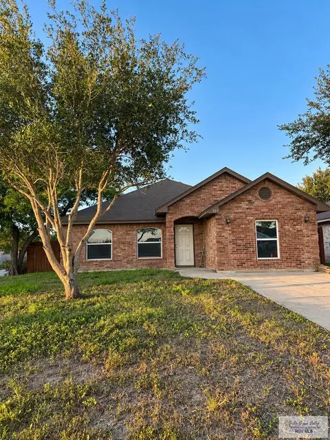 501 Cancun Dr, Los Fresnos, TX 78566