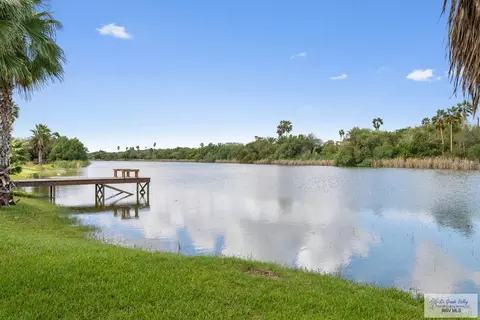 39785 Palm Dr, Los Fresnos, TX 78566