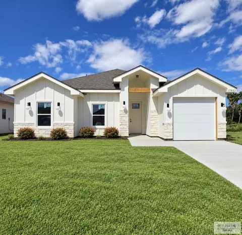 17951 Spruce St, Harlingen, TX 78552