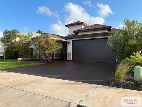 6021 Grapevine Loop, Brownsville, TX 78526