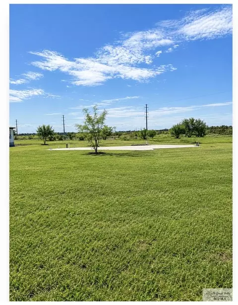 10446 La Siesta Cir, Santa Maria, TX 78592