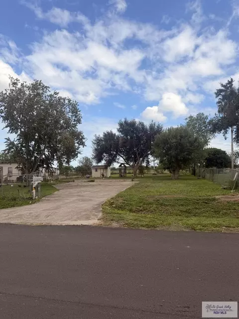 32412 Camino Del Rey, Los Fresnos, TX 78586
