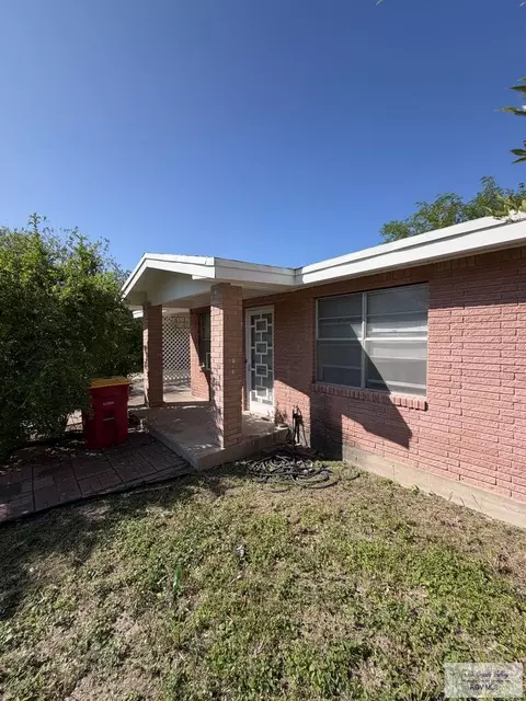 205 Ramireno Ln, Brownsville, TX 78520