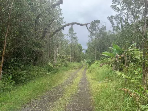 Road 8, Volcano, HI 96785