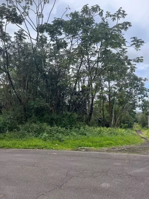 Kahoolawe Rd, Pahoa, HI 96778