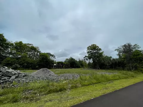 S Kahala St, Pahoa, HI 96778