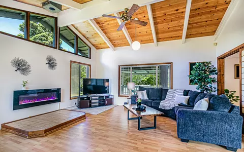 99-7715 Kilau Pl, Volcano, HI 96785