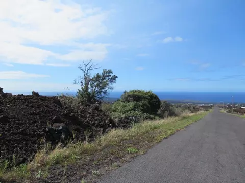 Hokulani Blvd, Ocean View, HI 96737