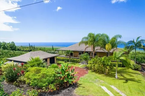 83-5706 Napoopoo Rd, Captain Cook, HI 96704