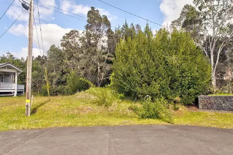 99-1911 E Kaohelo Way, Volcano, HI 96785