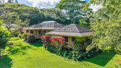 5-785 Kuhio Hwy #G, Kilauea, HI 96754