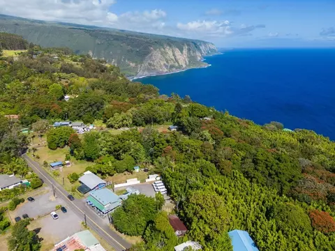 48-5416 Kukuihaele Rd, Honokaa, HI 96727