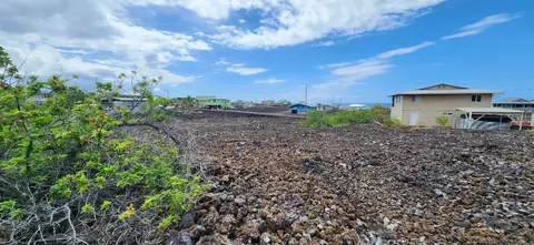 Ewalu Ave, Captain Cook, HI 96704