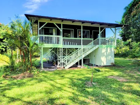 15-1338 20th Ave, Keaau, HI 96749