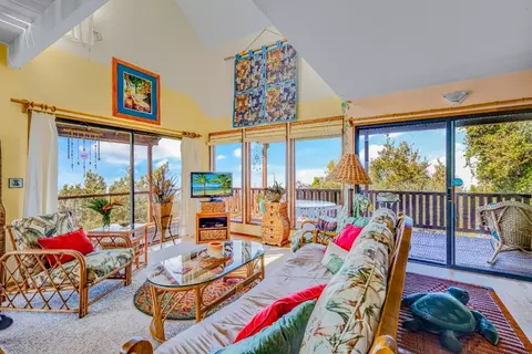 92-2036 Sea Breeze Pkwy, Ocean View, HI 96737