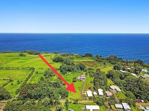 2 Likeke Pl # -A, Papaikou, HI 96781