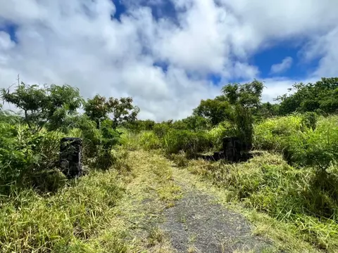 Pele St, Naalehu, HI 96772