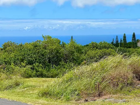 94-1418 Kaulua Cir, Naalehu, HI 96772