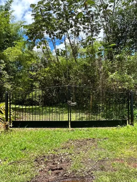 Road 11, Kurtistown, HI 96760