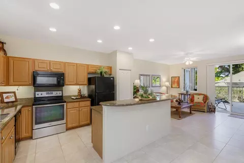 75-5919 Alii Dr #R2, Kailua Kona, HI 96740