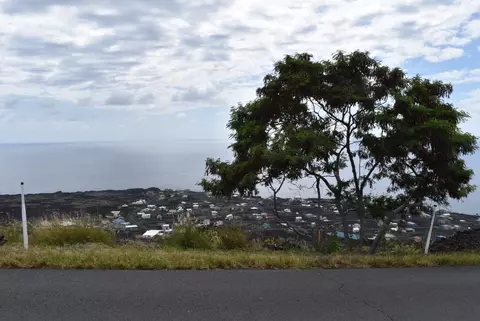 Milolii Rd, Captain Cook, HI 96704