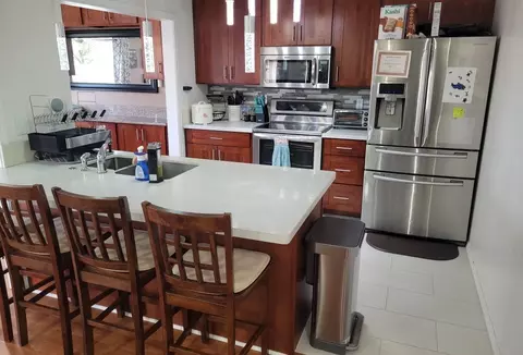 94-626 Mele Pl, Waipahu, HI 96797