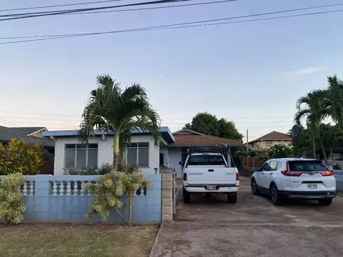 8880 Kekaha Rd, Kekaha, HI 96752