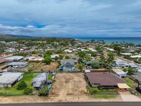 Akialoa Rd, Kekaha, HI 96752