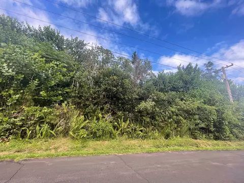 Beach Rd, Keaau, HI 96749