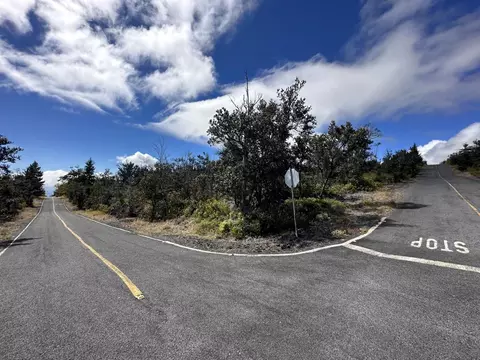 Outrigger Dr, Ocean View, HI 96737