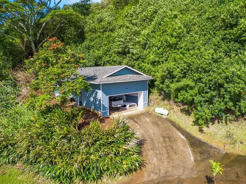 2-3311 Kaumualii Hwy #2, Kalaheo, HI 96741