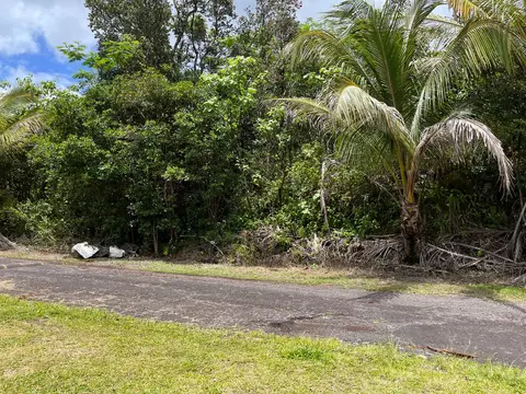 Aloha Rd, Pahoa, HI 96778