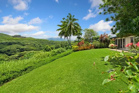 5617 Ohelo Rd, Kapaa, HI 96746