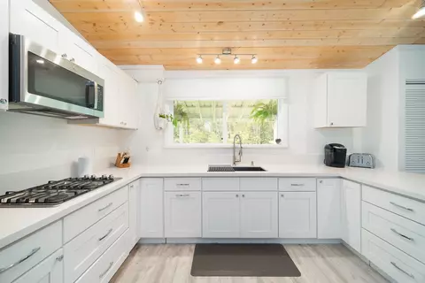 18-4180 Lehuanani St, Mountain View, HI 96771