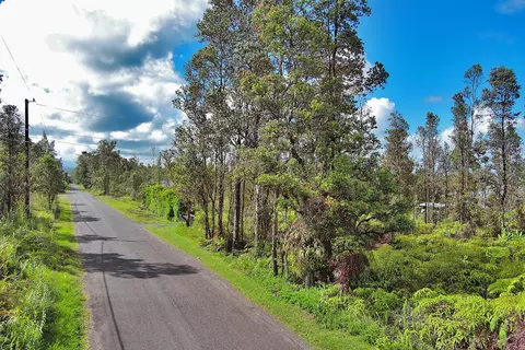 Pikake St, Mountain View, HI 96771