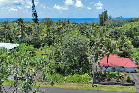 Opakapaka St, Pahoa, HI 96778