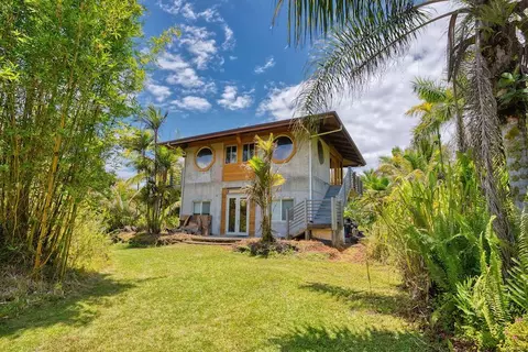 15-2065 5th Ave, Keaau, HI 96749