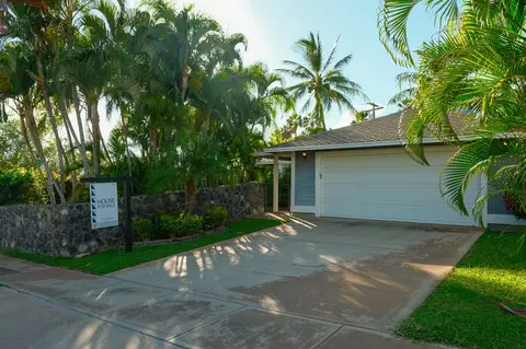 27 Ponana St, Kihei, HI 96753