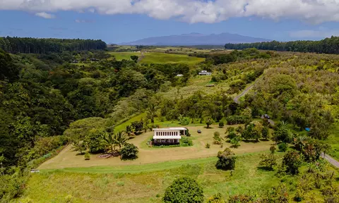 895 Puia Rd, Hilo, HI 96720