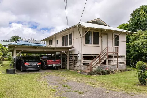 11 Aikane Rd, Hilo, HI 96720