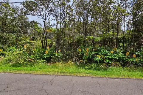 Ala Ohia St, Volcano, HI 96785