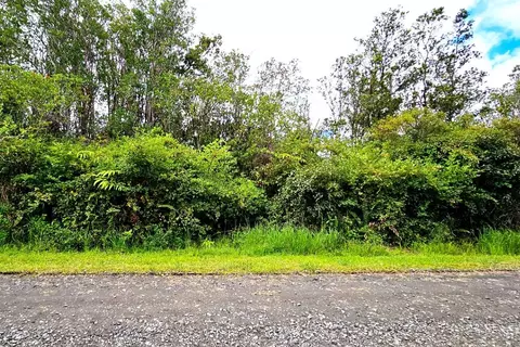 Ohialani Rd, Volcano, HI 96785