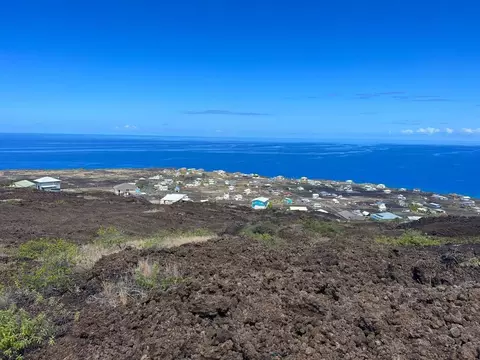 Milolii Rd, Captain Cook, HI 96704