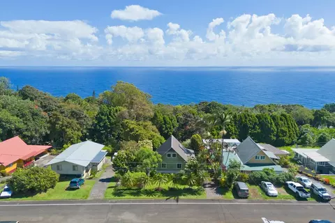 35-2066 Nanu St, Laupahoehoe, HI 96764
