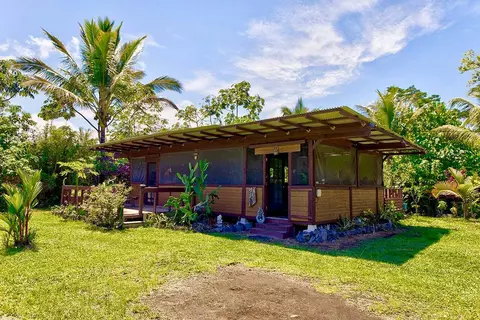 15-1452 17th Ave, Keaau, HI 96749